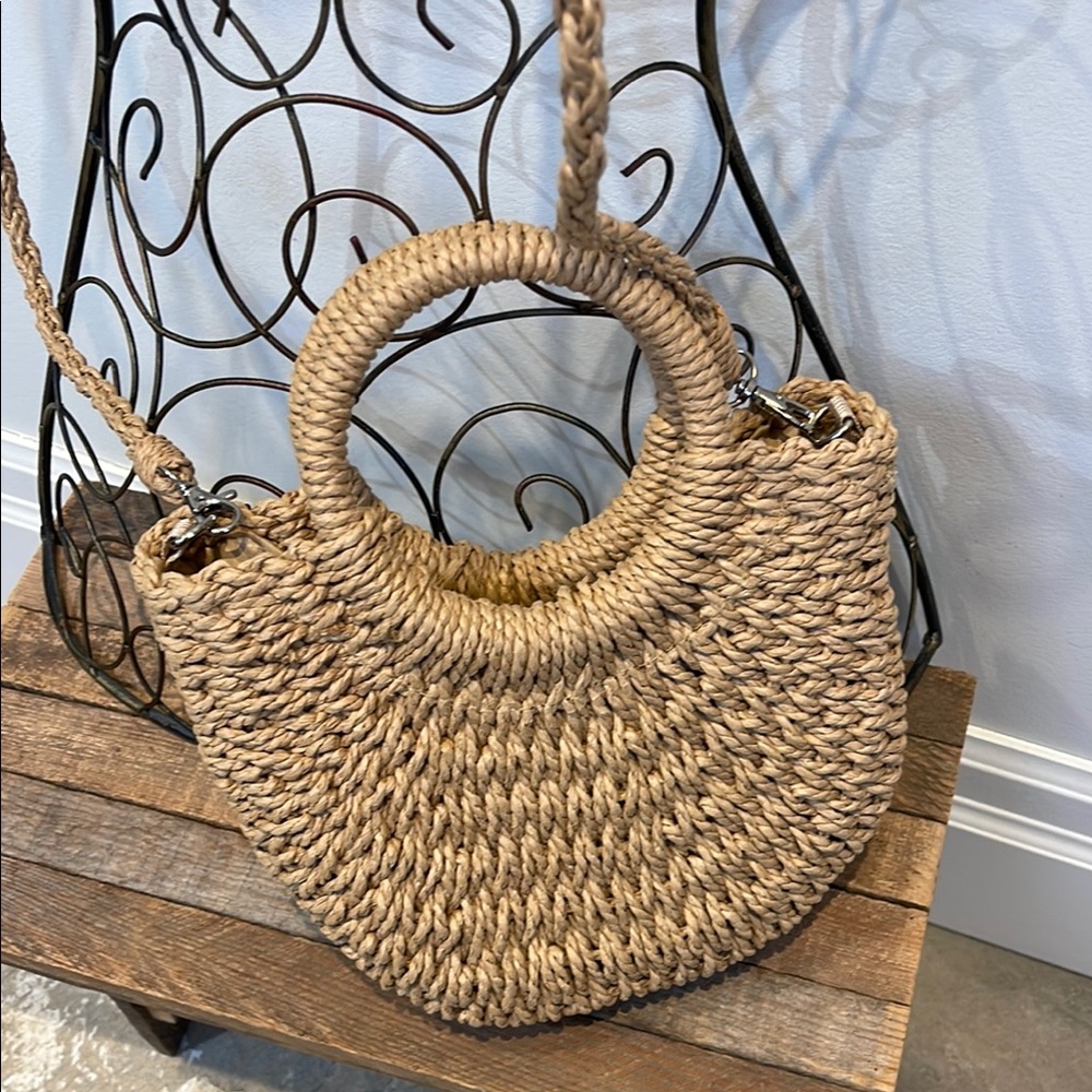 🆕 Women’s Rattan Handbag - Picture 2 of 9